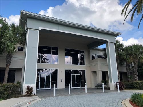 207-6000 Turkey Lake Rd, Orlando, FL, 32819-4206 | Card Image