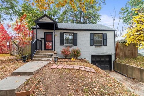 101 E Pocahontas Ln, Kansas City, MO, 64114-3019 | Card Image