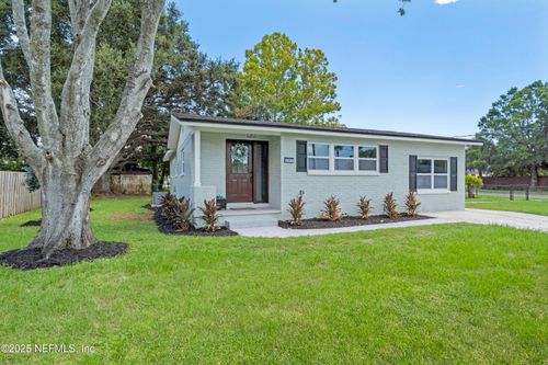 401 Skate Rd, Atlantic Beach, FL, 32233-3821 | Card Image