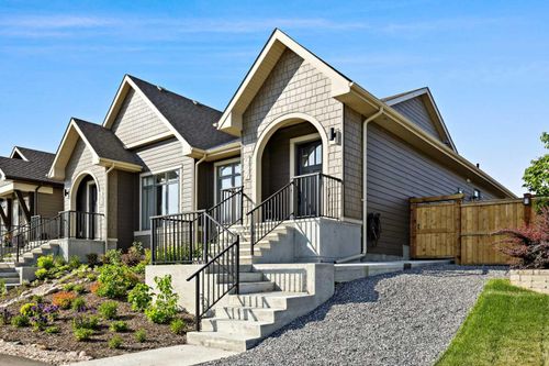 537 Marine Dr Se, Calgary, AB, T3M2Z6 | Card Image