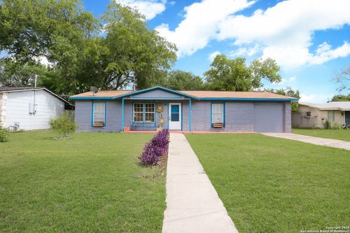 246 Flintstone Ln, Universal City, TX, 78148-4344 | Card Image