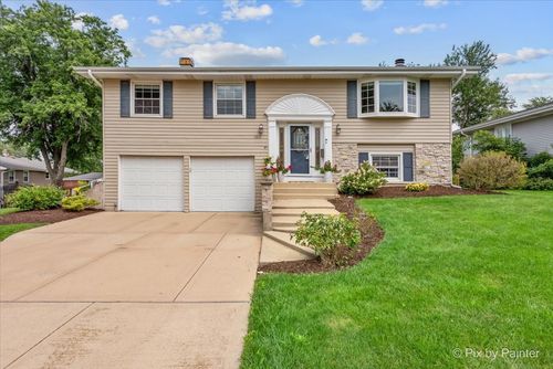 2S111 Churchill Ln, Glen Ellyn, IL, 60137-7035 | Card Image