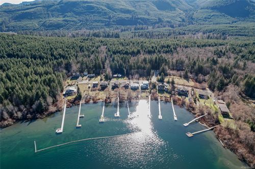 9854 Stin-Qua Rd, Honeymoon Bay, BC, V0R2N0 | Card Image