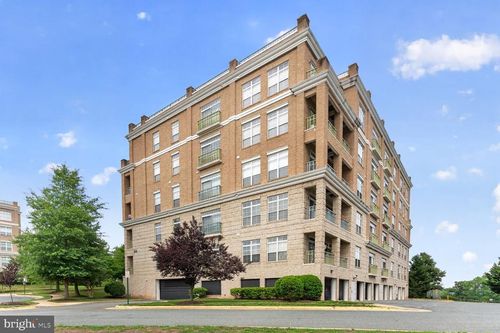 204-810 Belmont Bay Dr, WOODBRIDGE, VA, 22191-5463 | Card Image