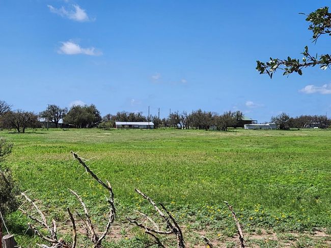 9286 County Road 2335, House other with 3 bedrooms, 2 bathrooms and 2 parking in Menard TX | Image 62