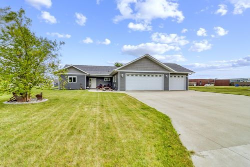 408 Garfield Ln, Lake Park, MN, 56554-4328 | Card Image