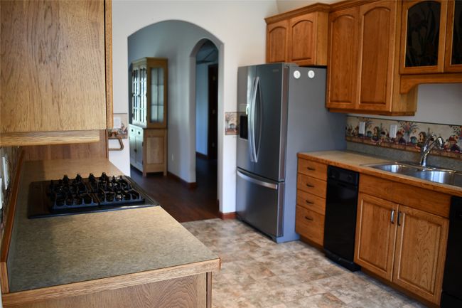 Gas fireplace will take the chill off on those chilly nights | Image 12
