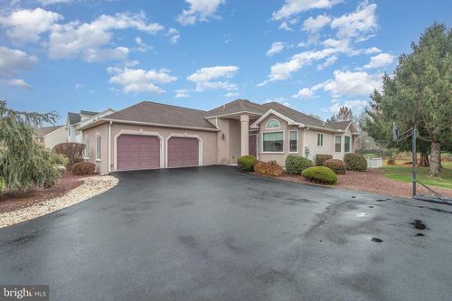 24 S Alydar Blvd, DILLSBURG, PA, 17019-9373 | Card Image