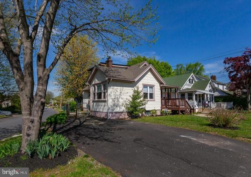 20 W Forrestview Rd, BROOKHAVEN, PA, 19015-3109 | Card Image