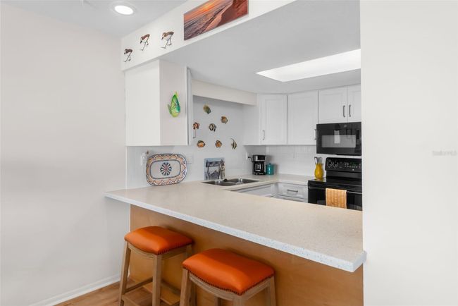 14 - 901 Gulf Dr S, Condo with 2 bedrooms, 2 bathrooms and null parking in Bradenton Beach FL | Image 11