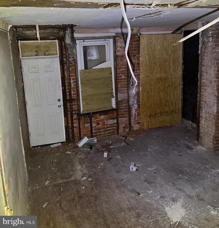 Residential in PHILADELPHIA 4