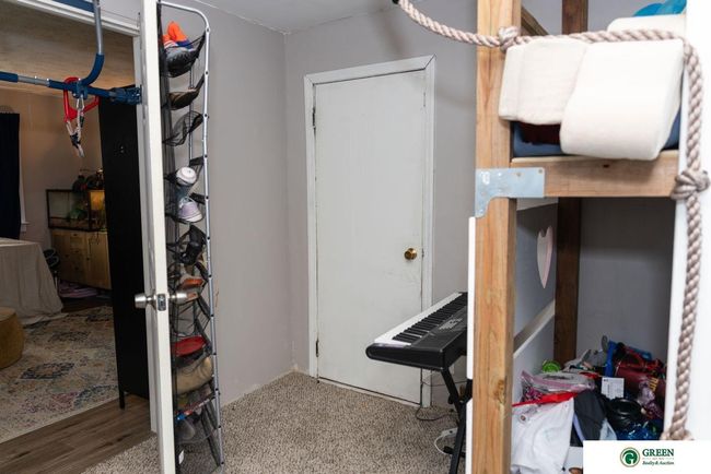 555 W 6 Th St, House other with 4 bedrooms, 2 bathrooms and 1 parking in York NE | Image 18