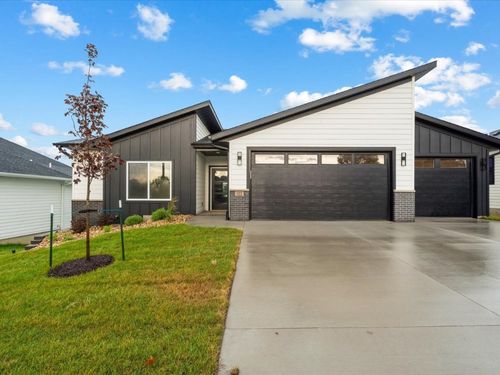 322 Sierra Trce, Coralville, IA, 52241-1194 | Card Image