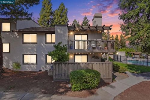 1359 Hull Ln, Martinez, CA, 94553-4758 | Card Image