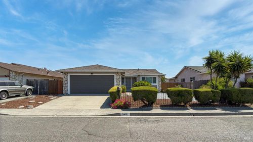 340 Mokelumne Dr, Vallejo, CA, 94589-1453 | Card Image