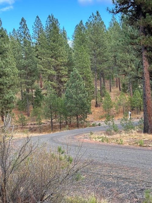 2753 W Pine Dr, New Meadows, ID, 83654-7719 | Card Image