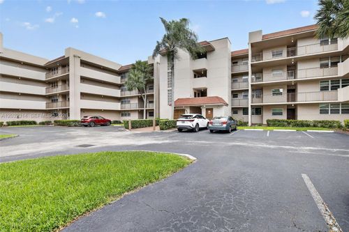 202-1911 Sabal Palm Dr, Davie, FL, 33324-5951 | Card Image