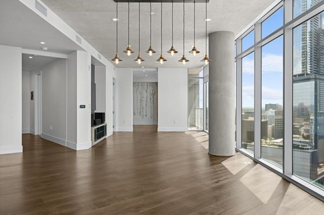 APT-3201 - 501 West Ave, Condo with 3 bedrooms, 3 bathrooms and null parking in Austin TX | Image 4