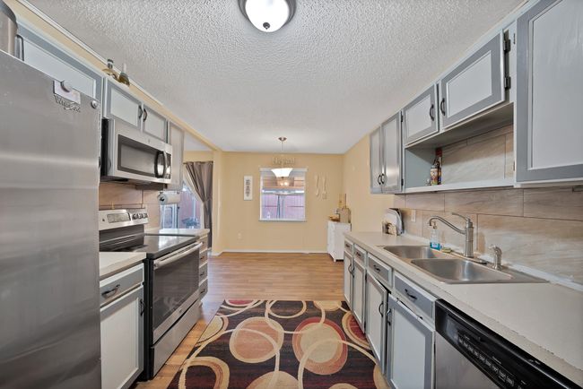 221 Long Shadow Ln, House other with 3 bedrooms, 2 bathrooms and null parking in Mesquite TX | Image 11