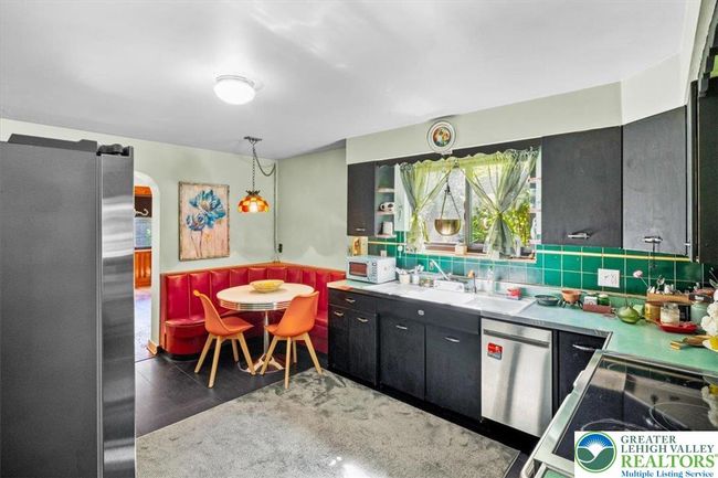 1321 W Union Blvd, House other with 3 bedrooms, 2 bathrooms and null parking in BETHLEHEM PA | Image 8