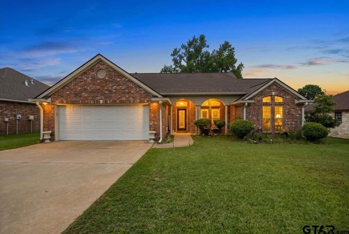 220 Sandstone Ln, Nacogdoches, TX, 75965-6991 | Card Image