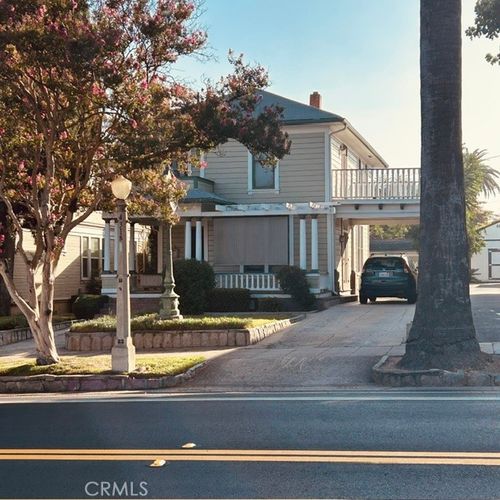 429 Cajon St, Redlands, CA, 92373 | Card Image