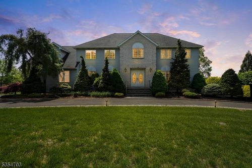 33 Sylvan Dr, Pine Brook, NJ, 07058-9617 | Card Image
