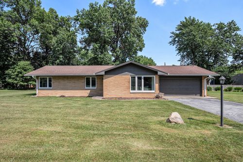 3804 Sunset Dr, Valparaiso, IN, 46383 | Card Image