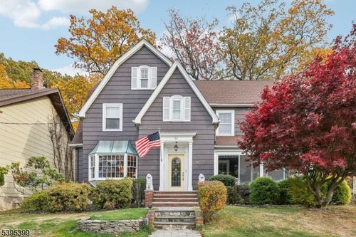 57 Elmwood Rd, Cedar Grove, NJ, 07009-2203 | Card Image