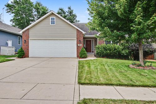 453 Andover Dr, Valparaiso, IN, 46385-1300 | Card Image