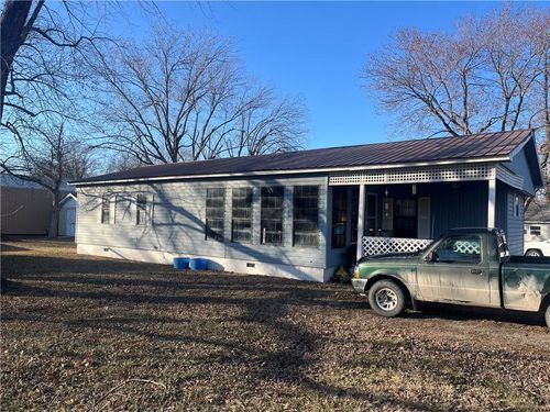 202 W Perry St, Arma, KS, 66712-4006 | Card Image