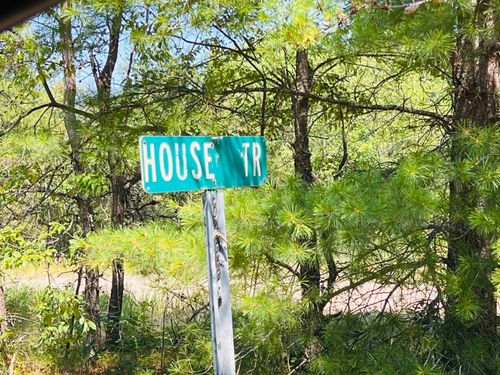 9401 House Trl, Marion, MI, 49665-9533 | Card Image