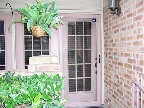 apt-d24-16800 Sugar Pine Dr, Houston, TX, 77090-3629 | Card Image