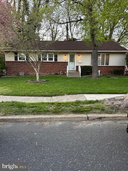 726 Mildred Ave, SOMERDALE, NJ, 08083-2011 | Card Image