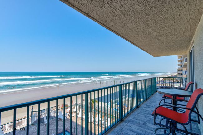 302 - 3797 S Atlantic Ave, Condo with 3 bedrooms, 2 bathrooms and null parking in Daytona Beach FL | Image 6