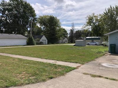 503 W 6th Street, House other with 3 bedrooms, 1 bathrooms and 1 parking in Genoa OH | Image 3