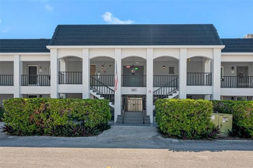 apt-216-8651 10th St N, ST PETERSBURG, FL, 33702-2963 | Card Image