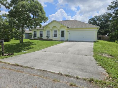 941 Gannet Avenue Nw, House other with 3 bedrooms, 2 bathrooms and null parking in Palm Bay FL | Image 1