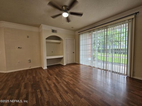 218-8550 Touchton Rd, Jacksonville, FL, 32216-1153 | Card Image
