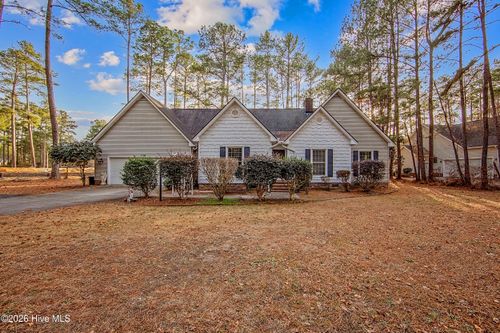 28900 Deercroft Dr, Wagram, NC, 28396-9682 | Card Image