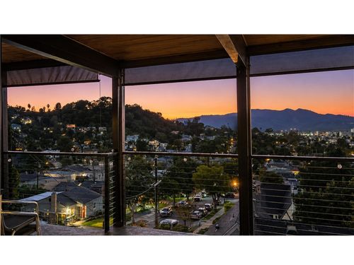 1225 Oberlin Dr, Glendale, CA, 91205-3731 | Card Image