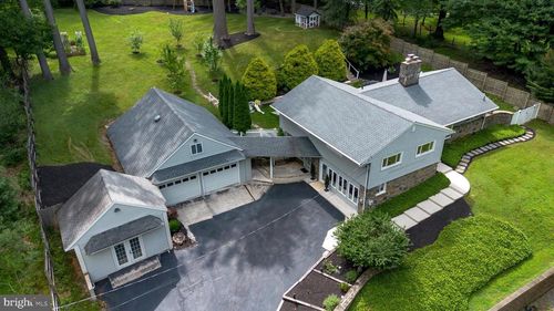 160 Paxon Hollow Rd, MEDIA, PA, 19063-1114 | Card Image