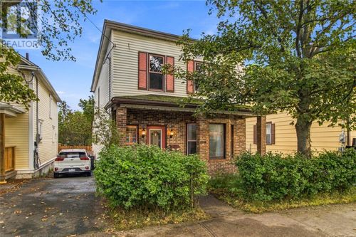 223 Pennywell Rd, St. John's, NL, A1C2L8 | Card Image