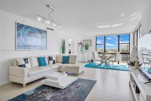 apt-2303-3675 N Country Club Dr, Aventura, FL, 33180-1709 | Card Image