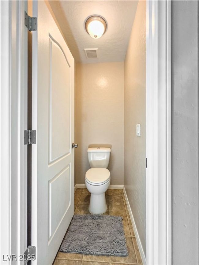 9137 Entrancing Ave, House other with 2 bedrooms, 3 bathrooms and null parking in Las Vegas NV | Image 14