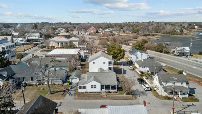 106 S Water St, House other with 6 bedrooms, 5 bathrooms and null parking in Swansboro NC | Image 59