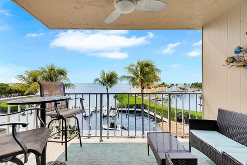 411-88500 Overseas Hwy, Tavernier, FL, 33070 | Card Image