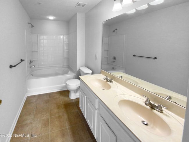1623 - 785 Oakleaf Plantation Pkwy, Condo with 3 bedrooms, 2 bathrooms and null parking in Orange Park FL | Image 16