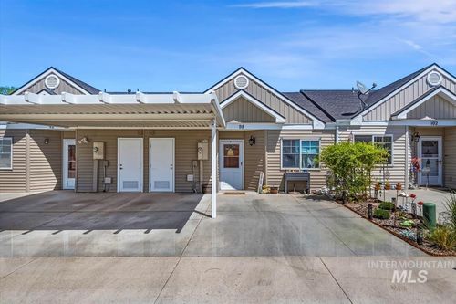 98 E Waterbury Ln, Meridian, ID, 83646-5539 | Card Image