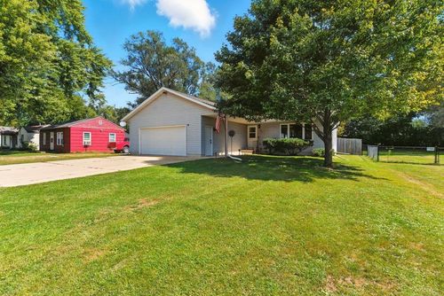 755 Fox Ave, Evansdale, IA, 50707-1703 | Card Image